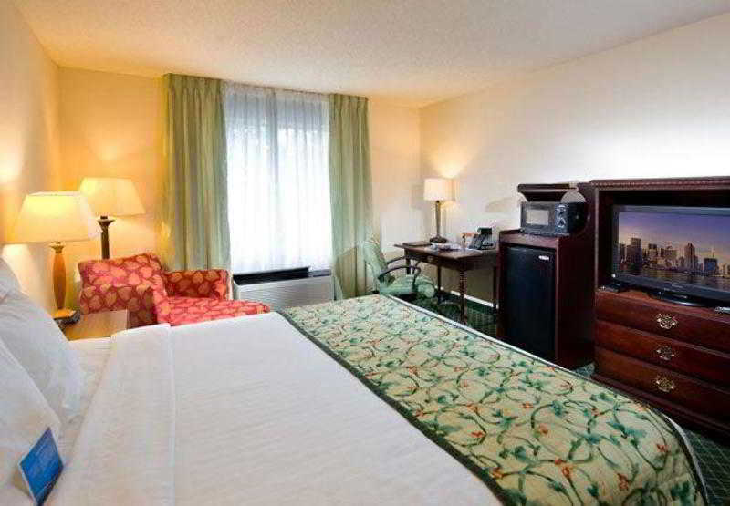 Fairfield Inn & Suites By Marriott Atlanta Perimeter Center Номер фото